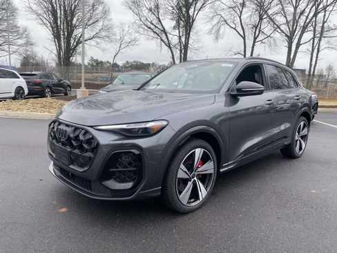 New 2025 Audi SQ5 Premium Plus image 3