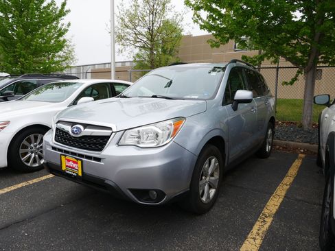 Used 2016 Subaru Forester 2.5i Premium AWD/4WD image 3