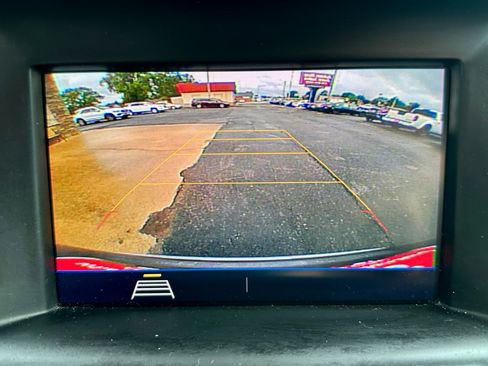 Used 2020 GMC Terrain SLE image 21