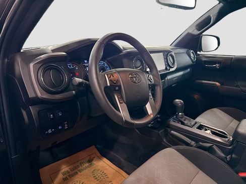 Used 2023 Toyota Tacoma TRD Sport w/ Advanced Technology Package image 10