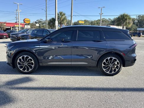 Used 2024 Lincoln Nautilus Reserve image 6