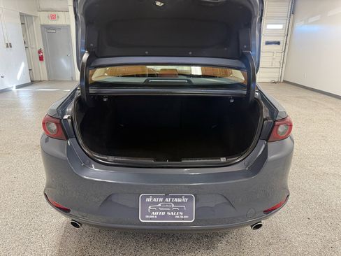 Used 2024 MAZDA MAZDA3 s image 10