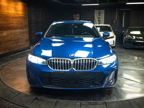 Used 2024 BMW 330i Sedan w/ M Sport Package RWD image 4