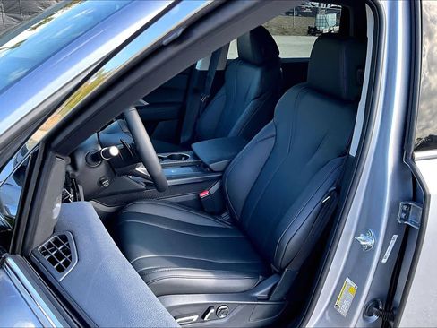 New 2026 Acura MDX SH-AWD image 9