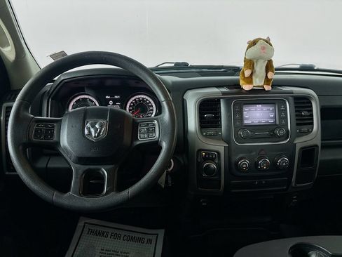 Used 2021 RAM 1500 Tradesman w/ Tradesman SXT Package RWD image 21