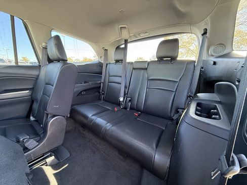 Used 2017 Honda Pilot Touring image 26