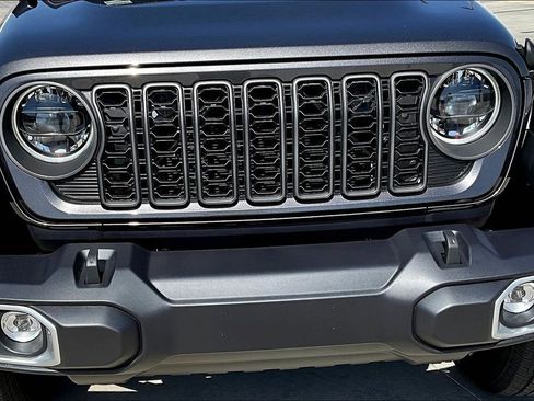 New 2026 Jeep Gladiator Sport image 30