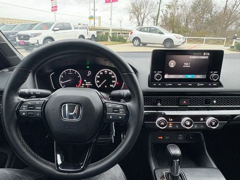 Used 2022 Honda Civic Sport image 11