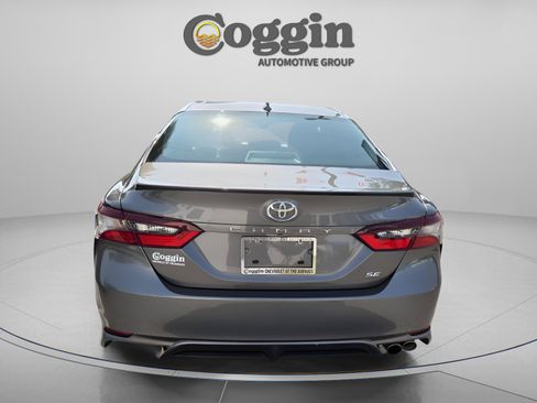 Used 2024 Toyota Camry SE FWD image 4