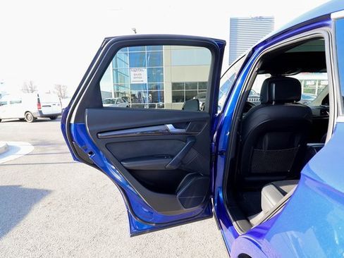 Used 2022 Audi SQ5 Premium Plus w/ Premium Plus Package image 44