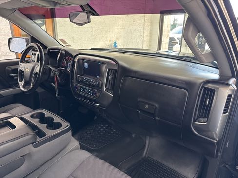 Used 2018 Chevrolet Silverado 1500 LT w/ Texas Edition image 48
