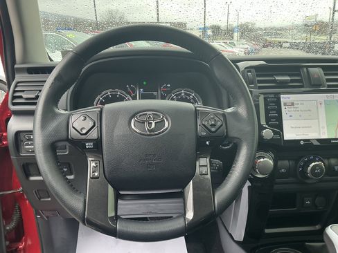 Used 2022 Toyota 4Runner TRD Off-Road Premium image 18