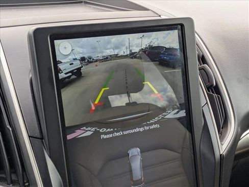 Used 2022 Ford Edge SEL image 13