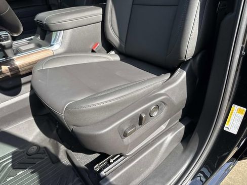 New 2026 Chevrolet Silverado 1500 LT Trail Boss w/ Convenience Package II AWD/4WD image 18