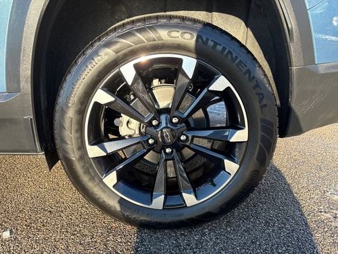 Used 2025 Chevrolet Equinox RS image 8