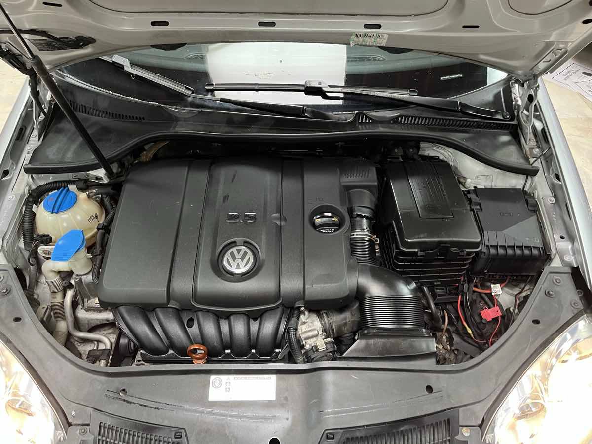Used 2010 Volkswagen Jetta Limited Edition FWD image 30