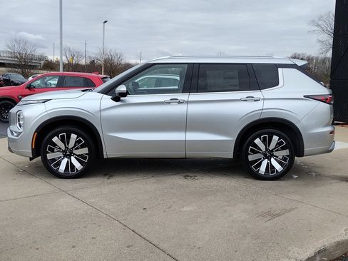 New 2025 Mitsubishi Outlander SEL image 20