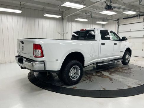 Used 2022 RAM 3500 Tradesman AWD/4WD image 3