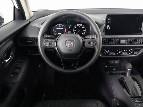 New 2026 Honda HR-V LX image 3