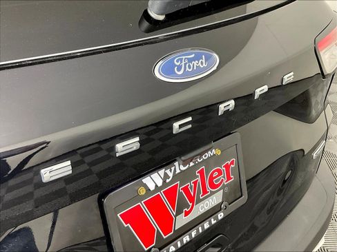 Used 2020 Ford Escape Titanium w/ Titanium Premium Package 2.0 AWD/4WD image 24