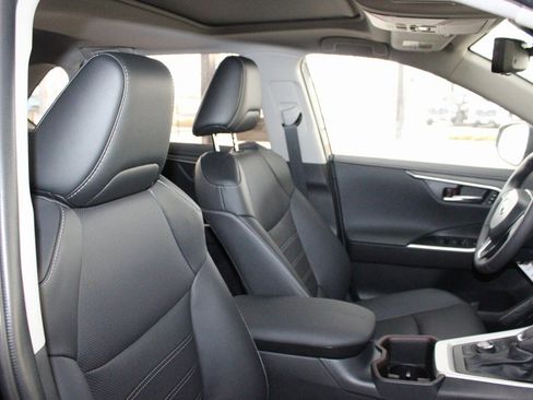 New 2025 Toyota RAV4 Limited image 40