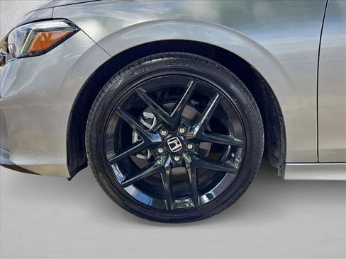 Used 2025 Honda Civic Sport image 22
