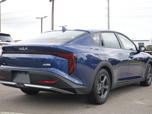 Used 2026 Kia K4 FWD image 5