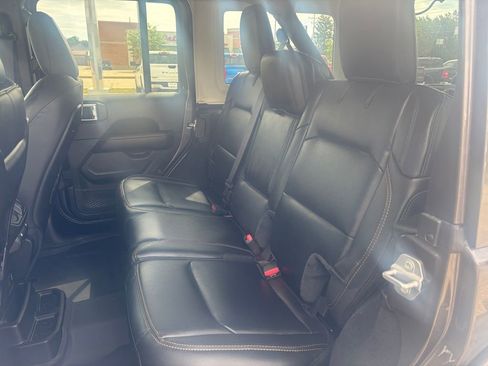 Used 2024 RAM 1500 Big Horn AWD/4WD image 22
