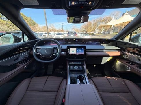 New 2026 Lincoln Nautilus Reserve image 11