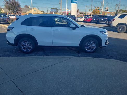 New 2026 Honda HR-V LX image 4