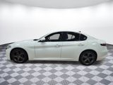 Used 2018 Alfa Romeo Giulia AWD image 2