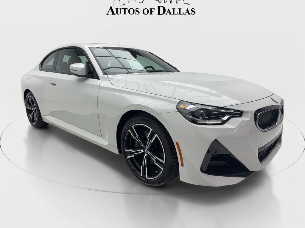 Used 2025 BMW 230i xDrive Coupe AWD/4WD image 3