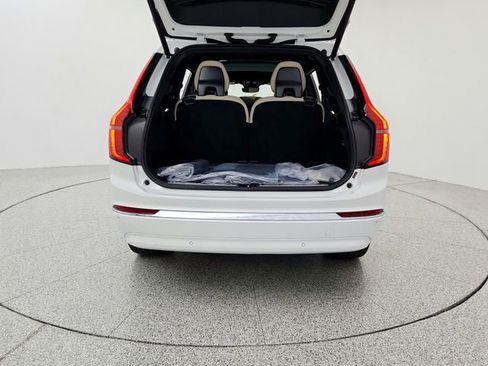 New 2026 Volvo XC90 B6 Core image 19