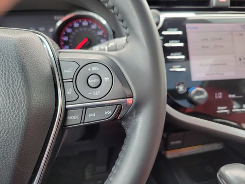 Used 2020 Toyota Camry XSE image 20