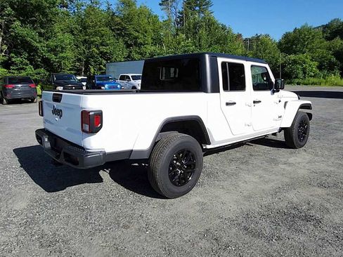 New 2023 Jeep Gladiator Sport image 8
