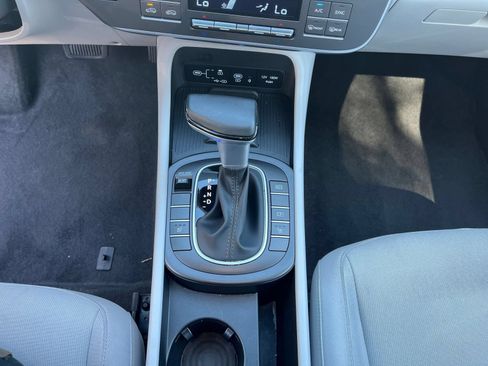 Used 2026 Hyundai Kona SEL Sport FWD image 40