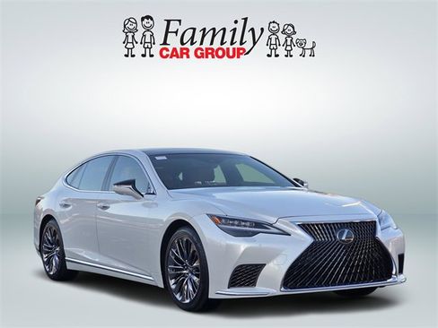 Used 2022 Lexus LS 500 image 2
