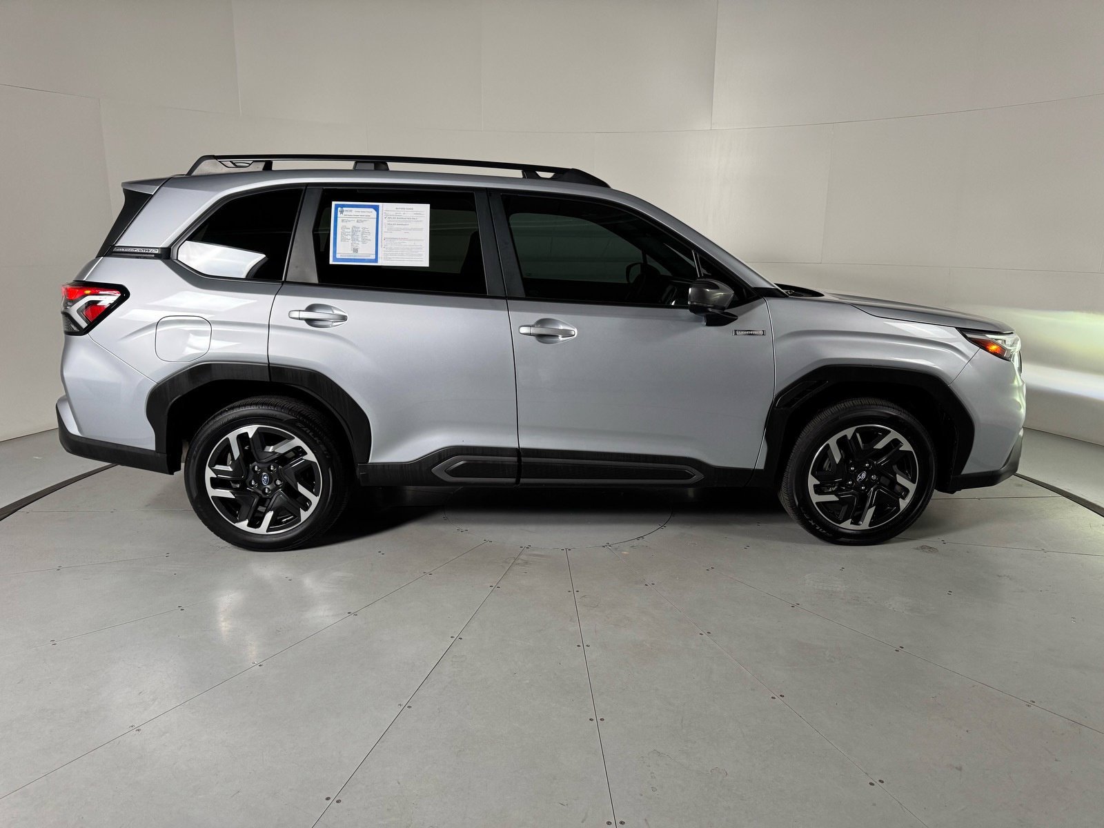 Certified 2025 Subaru Forester Limited w/ Popular Package AWD/4WD image 6