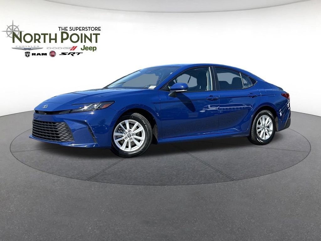 Used 2025 Toyota Camry LE FWD image 1