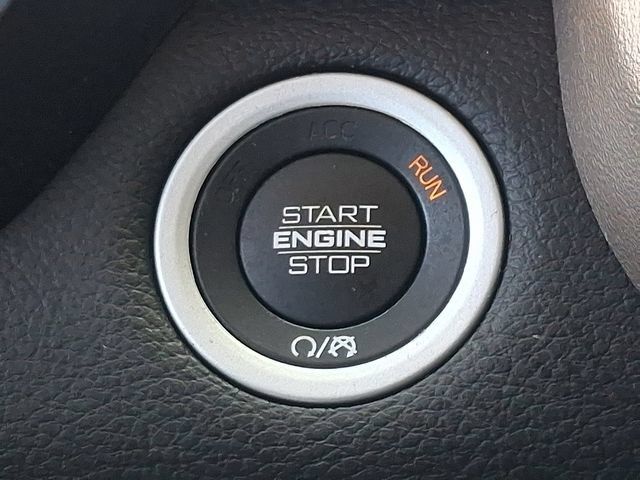 Used 2019 RAM 1500 Laramie AWD/4WD image 24