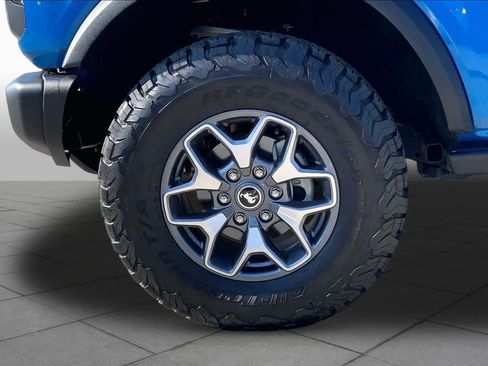 Used 2025 Ford Bronco Badlands AWD/4WD image 11