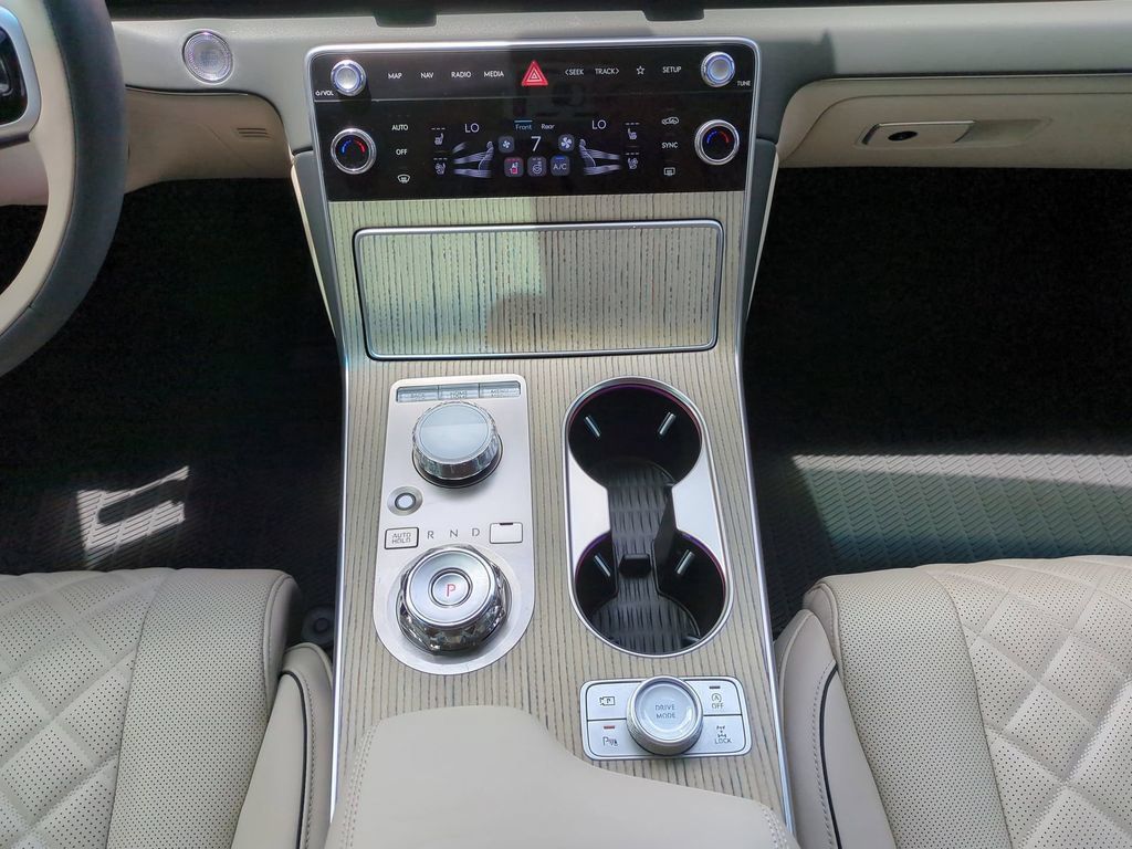Used 2025 Genesis GV80 3.5T Prestige AWD/4WD image 17