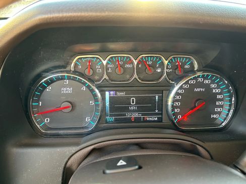 Used 2016 Chevrolet Suburban LTZ image 19