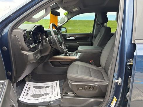 Used 2023 Chevrolet Silverado 1500 RST w/ Protection Package AWD/4WD image 9