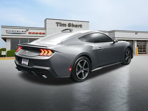 Used 2025 Ford Mustang Premium RWD image 5