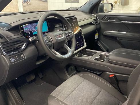 New 2025 GMC Acadia Elevation image 12