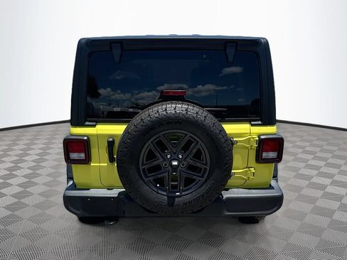 Used 2024 Jeep Wrangler Unlimited Sport AWD/4WD image 7