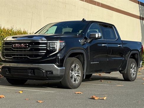 Used 2025 GMC Sierra 1500 SLT image 8