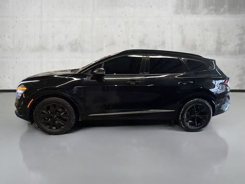 Used 2025 Kia Sportage SX image 8