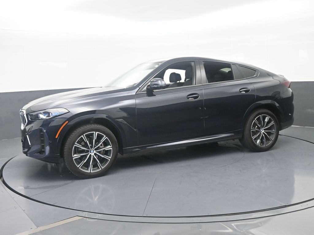 Used 2026 BMW X6 xDrive40i AWD/4WD image 2
